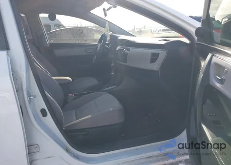 2015 Toyota Corolla Le Plus z USA, uszkodzony, nr VIN 5YFBURHE0FP252377